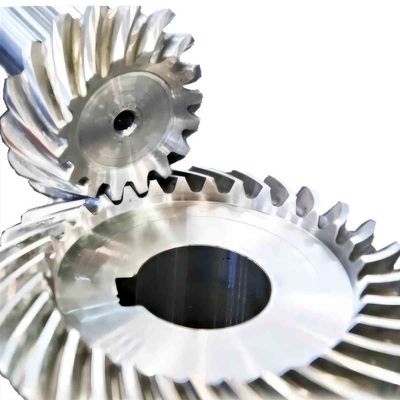 เครื่องยนต์ยนต์ยนต์ Hypoid Transmission Gear และ Gear Shaft CNC Machining สําหรับเครื่องขุด