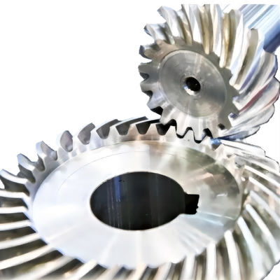 เครื่องยนต์ยนต์ยนต์ Hypoid Transmission Gear และ Gear Shaft CNC Machining สําหรับเครื่องขุด