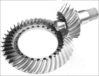 อัคเซลกล่องบานมุม Bevel Gear ประสิทธิภาพสูงและทนทานสําหรับรถเหมือง