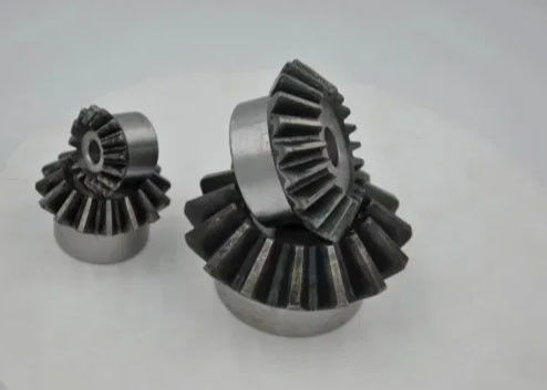 45 องศา Cone Gear สําหรับส่วนผสม Hard Steel Spur Bevel Pinion